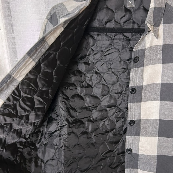 Eddie Bauer Women oversized plaid flannel shacket,jacket.Heavy flannel shirt - Picture 6 of 11